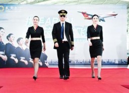 国产制服,国产制服的时尚演变与传承